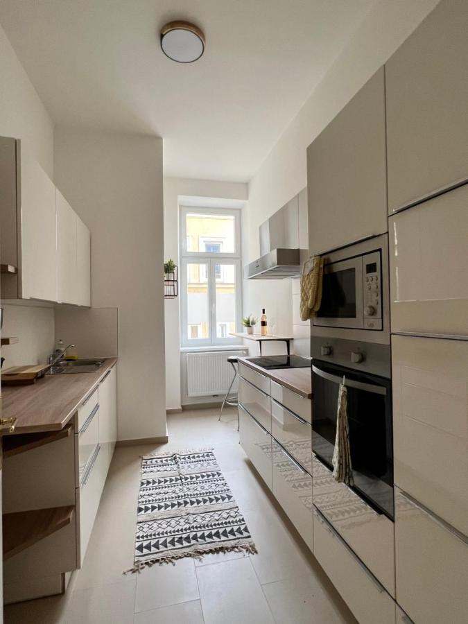New Exclusive 100m2, Location! Apartment Wien